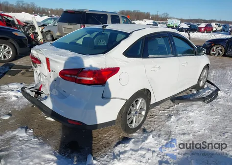 2015 Ford Focus Se z USA, uszkodzony, nr VIN 1FADP3F22FL268049
